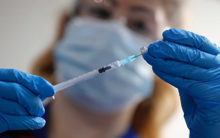 Sunday Science with Chris Smith: the hidden cost of vitamin D deficiencies and the surprising benefits of the shingles vaccine. 