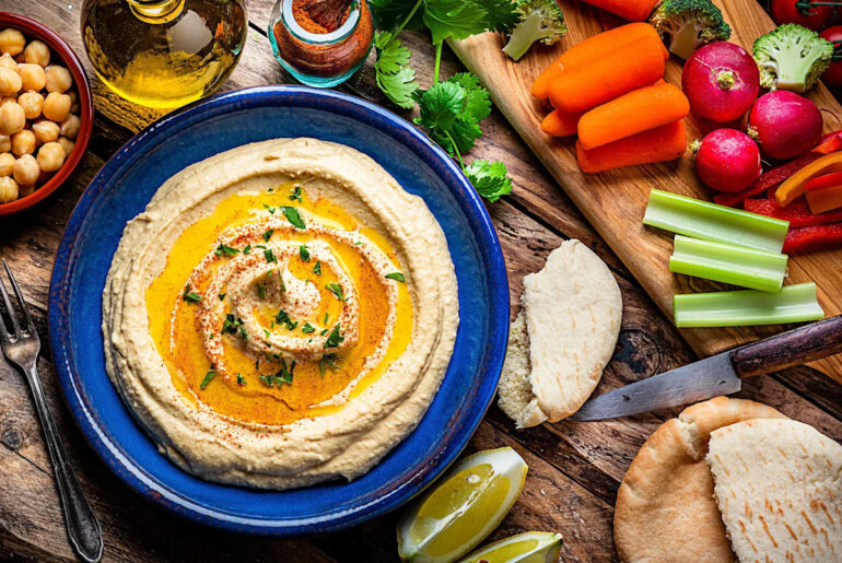 8 High-Protein Snacks That Beat a Granola Bar for Longer-Lasting Energy, According to Nutrition Experts