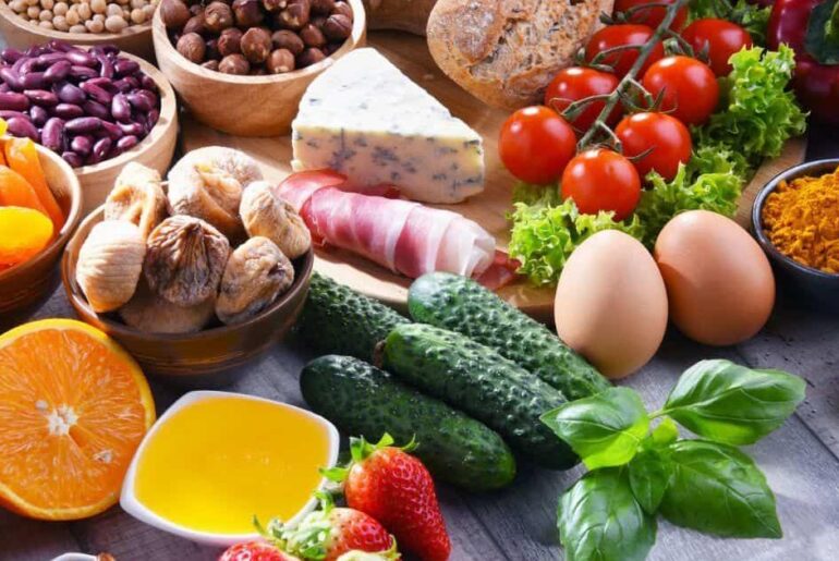 An upside-down food pyramid flips the US nutrition advice