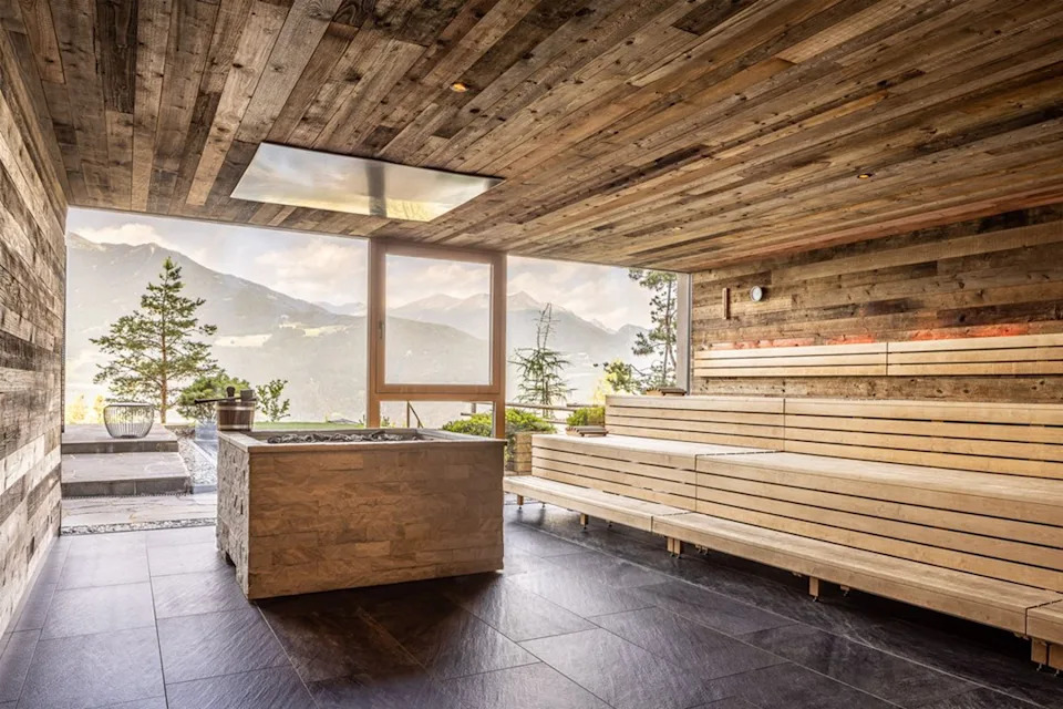 There are two floors of spa facilities (My Arbor)