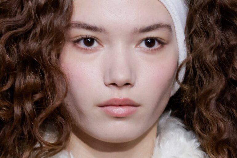 Sandy Liang Fall 2026: Sleepy Girl Makeup Trend
