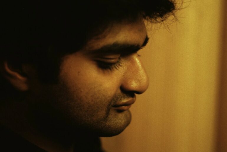 Eshan Agarwal captures beauty with expressive single, “Last Hour”