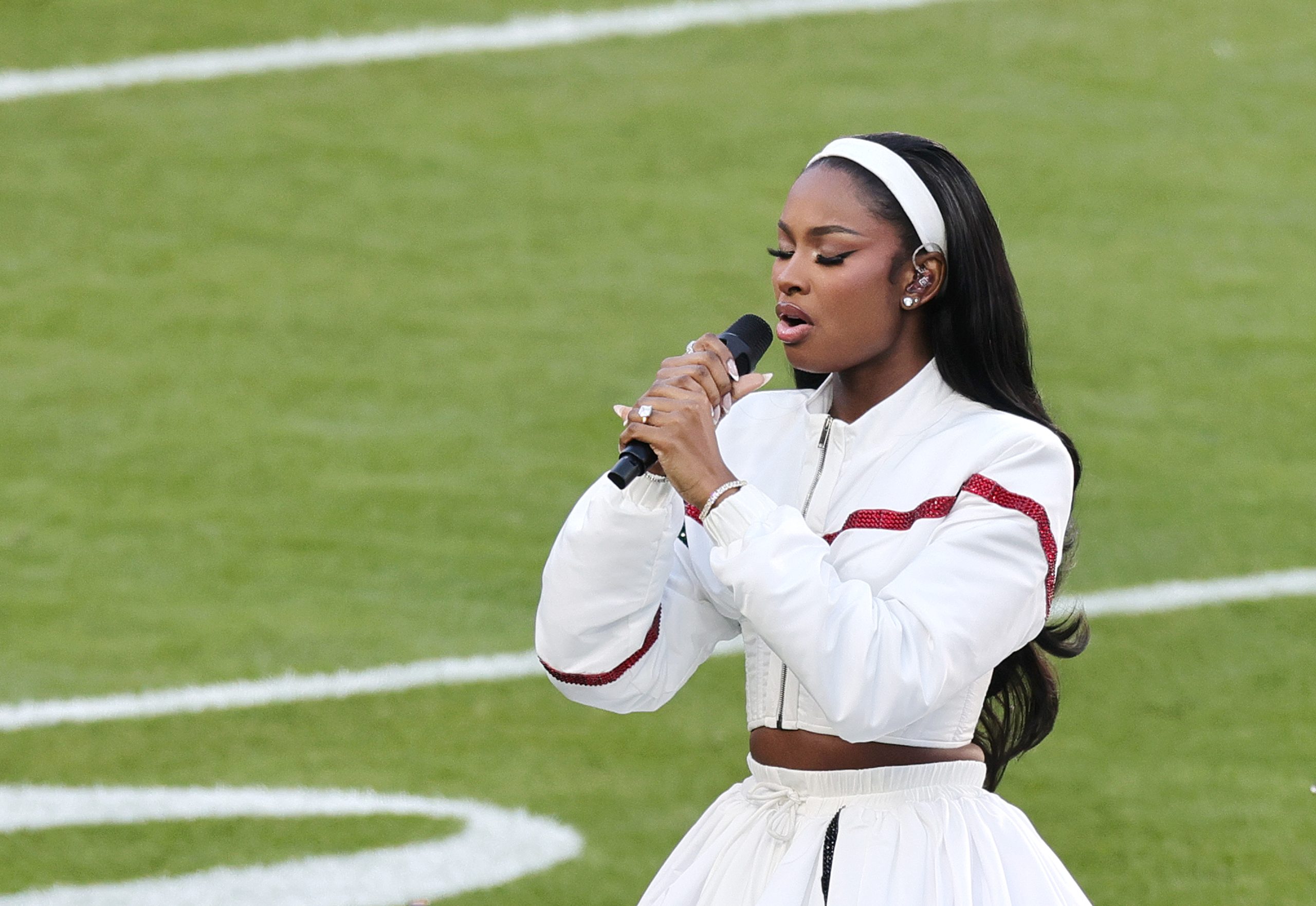 Coco Jones Channeled ‘90s Fine Beauty For Her Super Bowl Performance