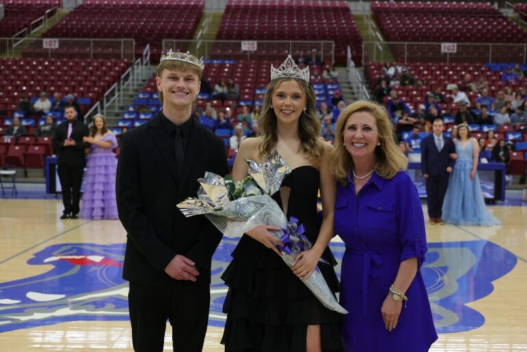 Hull, Rutledge crowned 2026 Grizzly Homecoming Queen, King