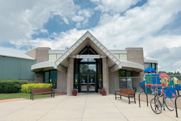 Longmont YMCA to end fitness, recreation services  – BizWest