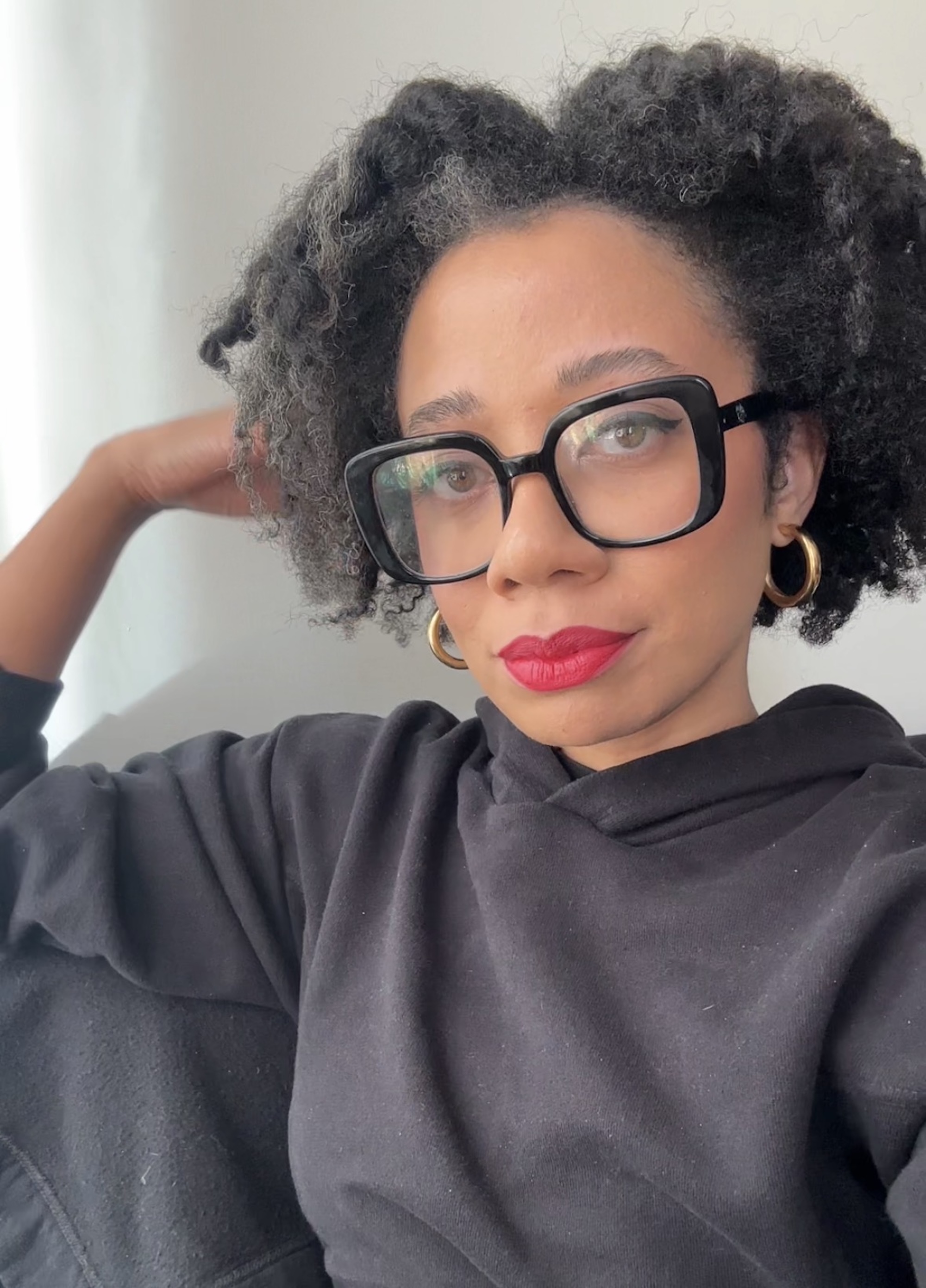 Eden Stuart wearing M·A·Cximal Silky Matte Lipstick in Red Rock .