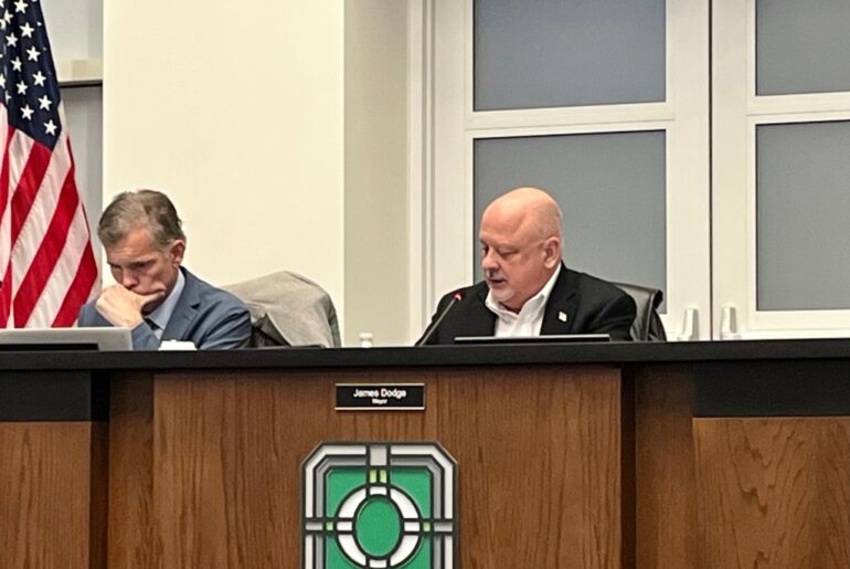 Orland Park board approves $12 million pool renovations