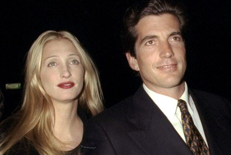 6 CBK-Adjacent Lipsticks that Give '90s Cool-Girl Energy