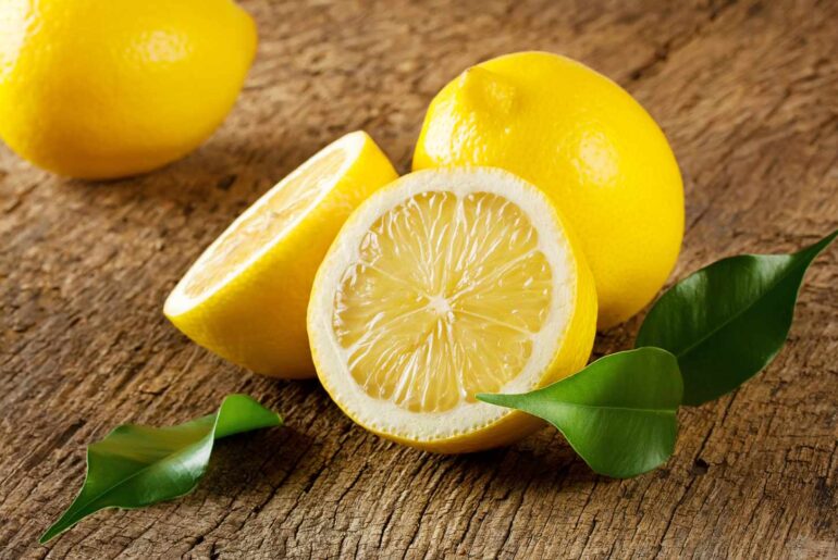7 Foods With More Vitamin C Than Lemons