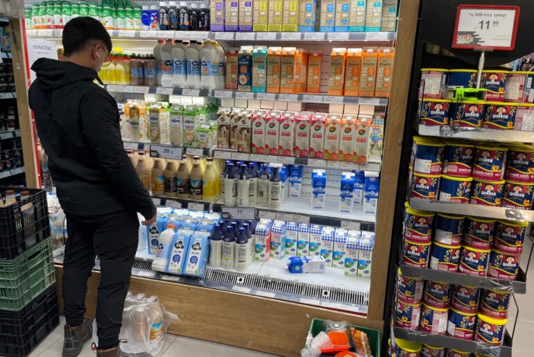 New 'no-animal' milk has kosher foodies salivating. Here's why you can have it with your steak