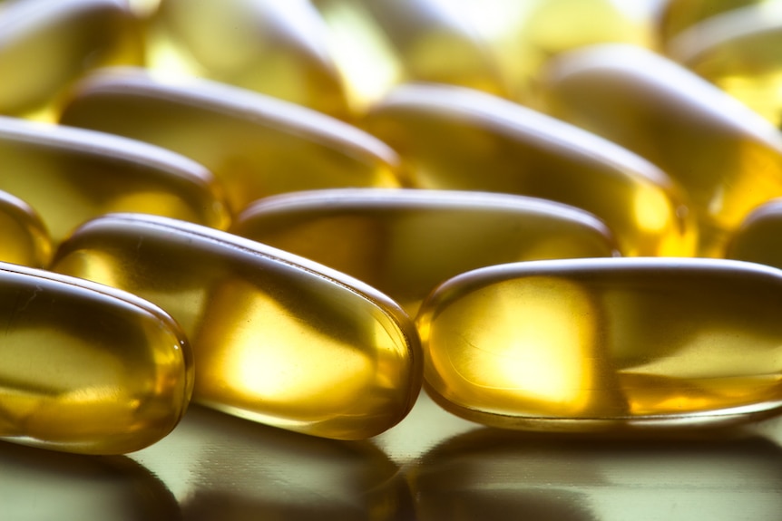 Fish oil capsules may not be as effective as canola oil for knee osteoarthritis