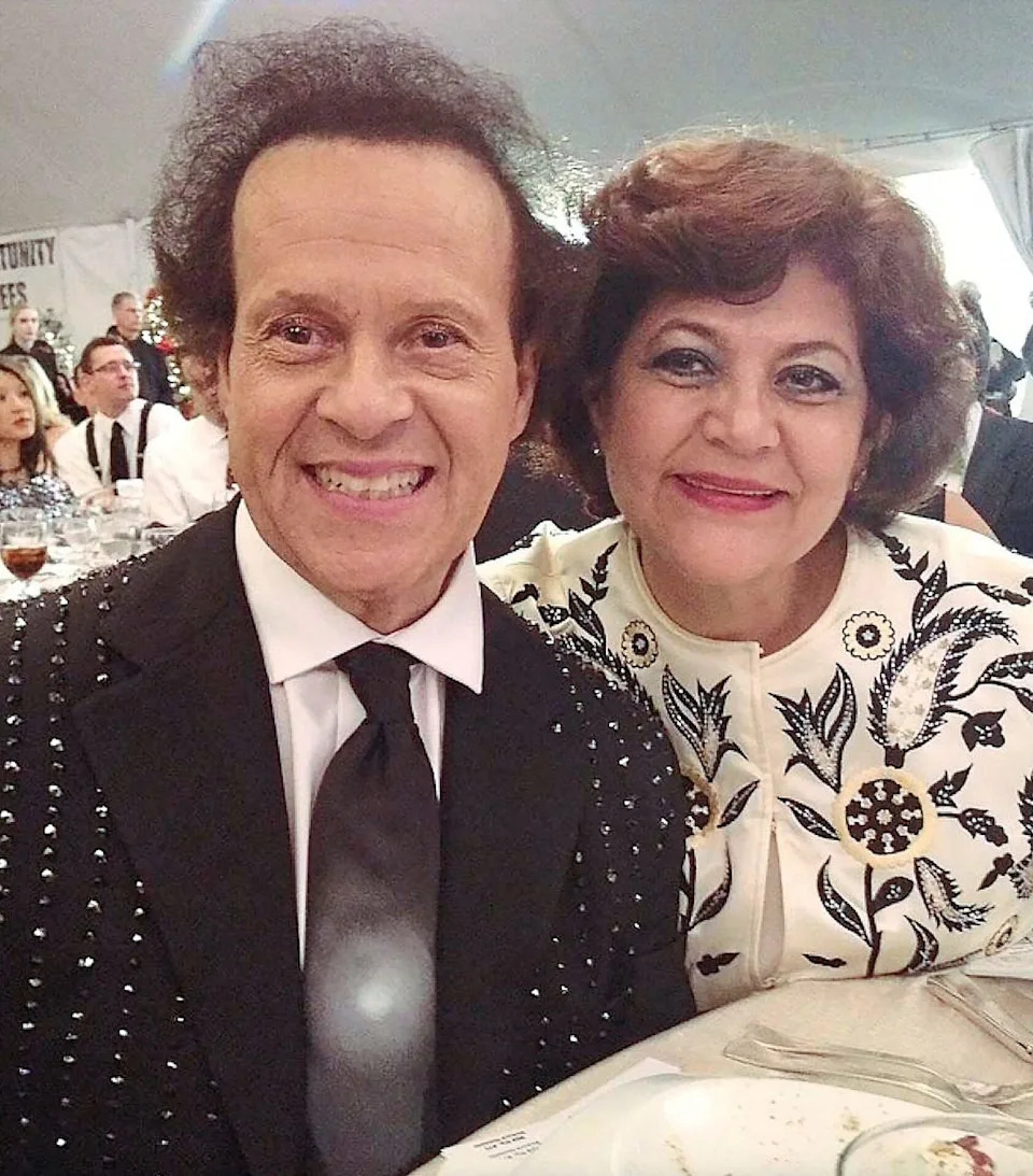  <span class="wp-caption-text">Teresa Reveles</span>