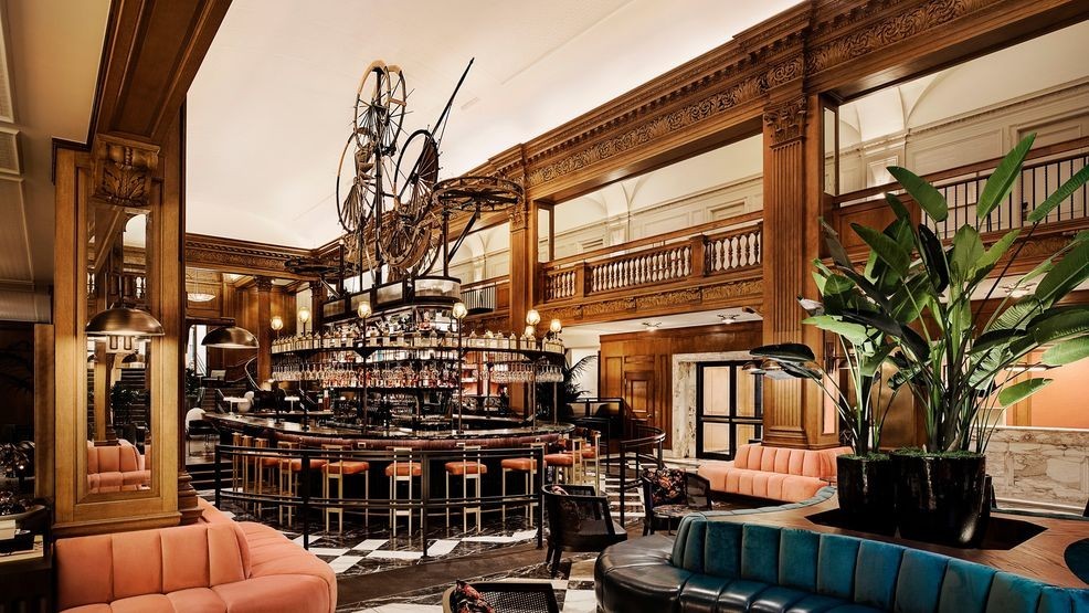 (Image:{ }Fairmont Olympic Hotel){p}{/p}