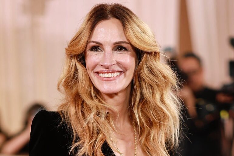 A guide to collagen supplements and exactly how they work for your skin, hair and nails