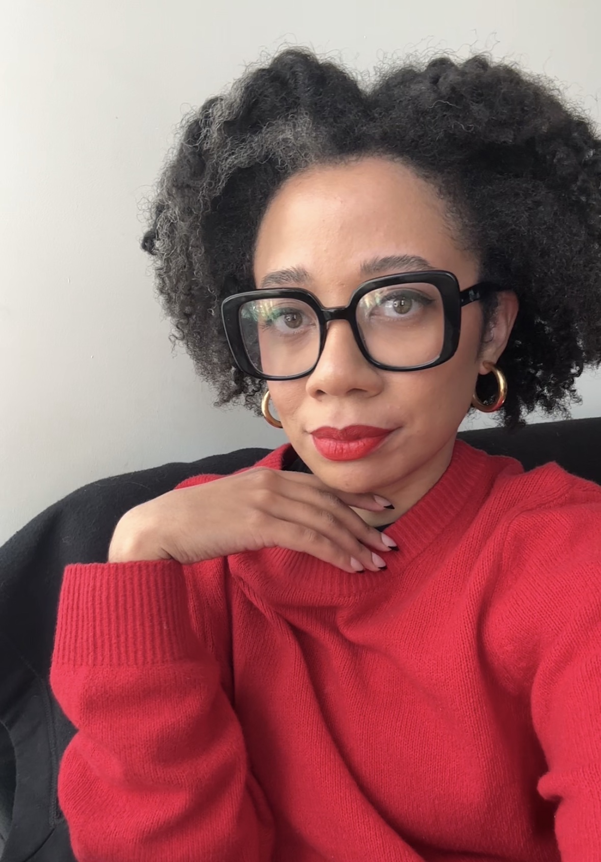 Eden Stuart wearing Dior Rouge Dior in #999.