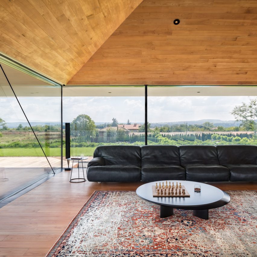 Erased Heritage rug collection by Jan Kath