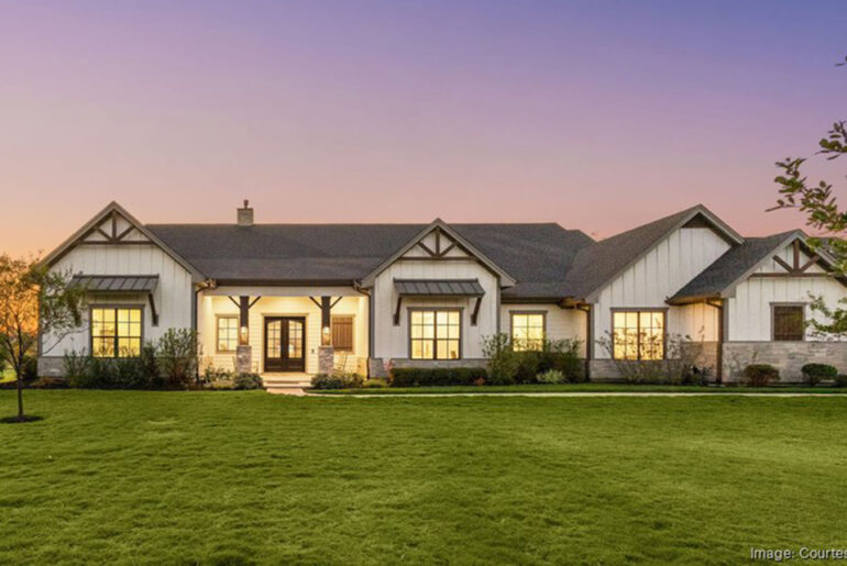 This Fulshear has a private beauty salon inside. It's one of the priciest sold in the Houston area this week.