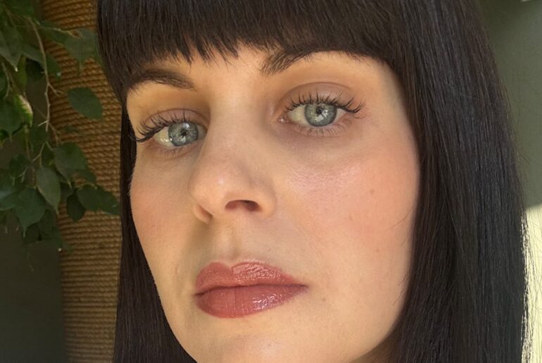 M.ph Le Skin Weightless Serum Foundation Is The Best For A No-Makeup Makeup Look