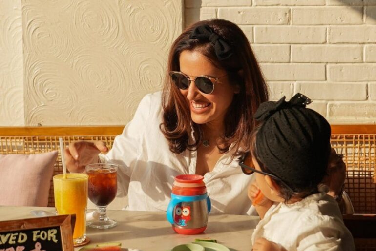 Struggling With Post-Pregnancy Belly? Sonnalli Seygall Throws A Fitness Challenge