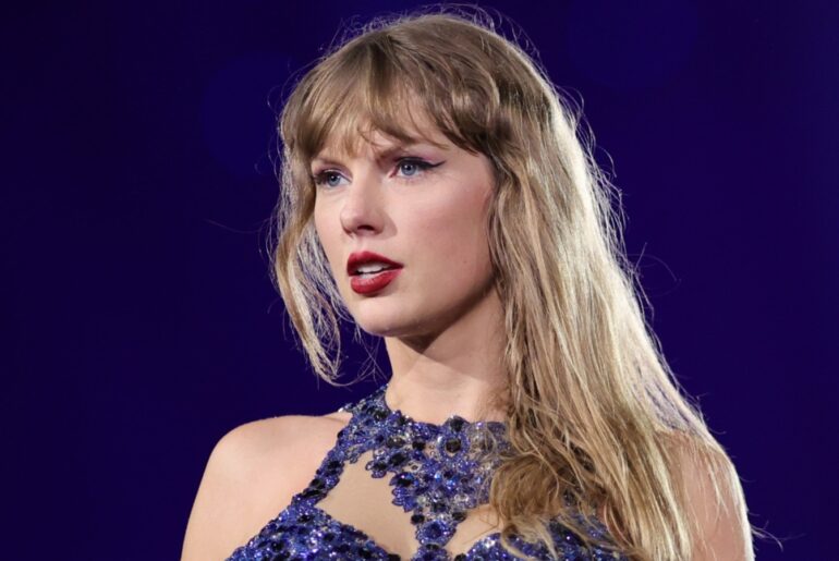 The Full Beauty Transformation Of Taylor Swift