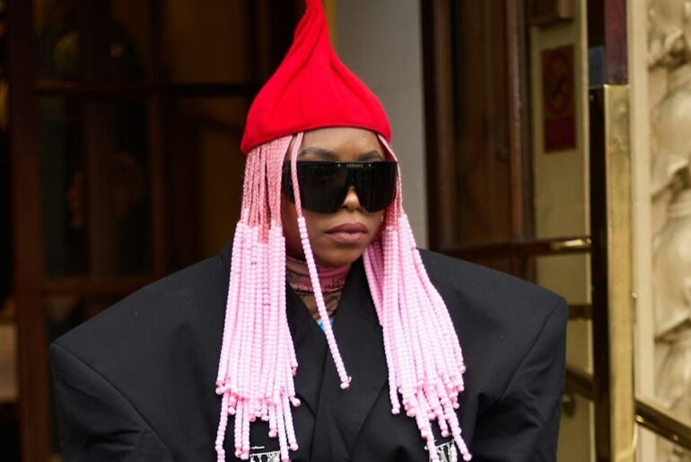 The London Fashion Week Fall/Winter 2026 Street Style Beauty Looks Are So Edgy