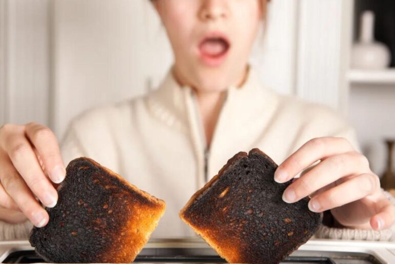 Is burnt food really that bad for you? How to avoid the risks