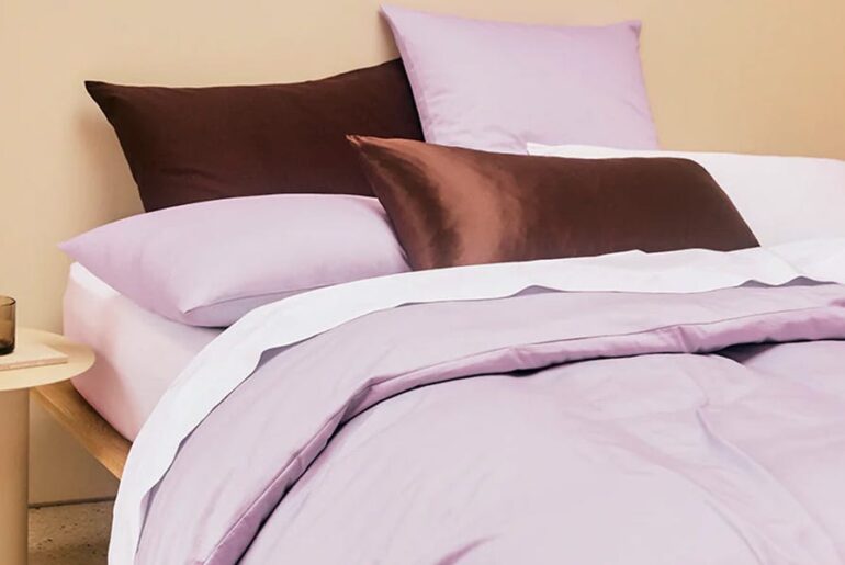 The 6 Best Silk Pillowcases for Crease-Free Skin and Smooth Hair