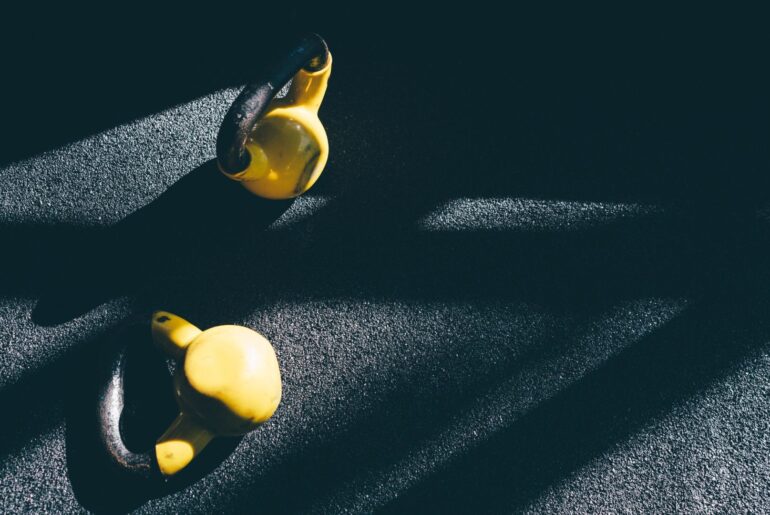 The farmer's carry is an 'underrated' way to get stronger