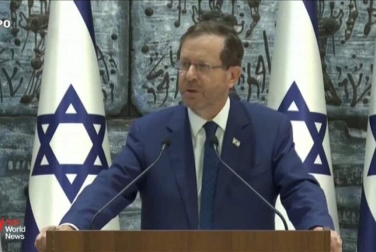 Remote NT communities evacuated following heavy rainfall