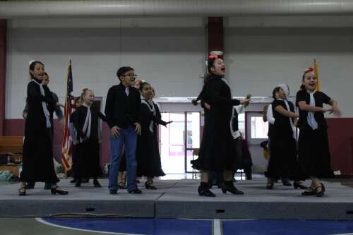 ‘¡Olé!’ New Mexico Department of Health brings nutrition and flamenco to Blanco Elementary School