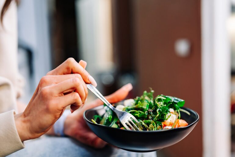 Healthy diet in midlife may protect brain decades later