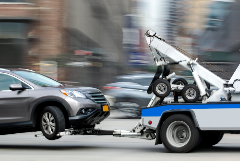 Connecticut court shields GEICO with absolute immunity in towing dispute lawsuit