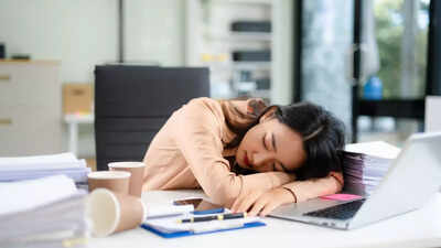 "Your vitamin D is normal, but you still feel tired?" Doctors explain the hidden deficiencies most blood tests miss