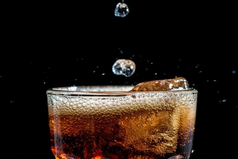 Long-term cola intake weakens immune cell counts in controlled rat study