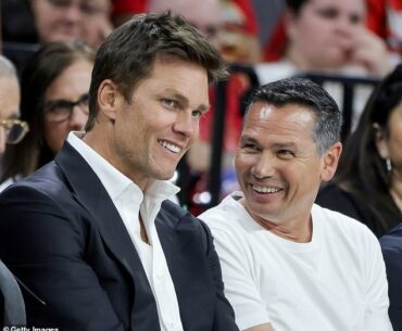 Raiders players are becoming frustrated with Tom Brady confidant Alex Guerrero (right)