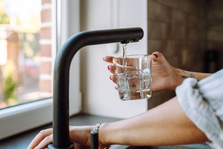 People who drink water when they wake up in morning urged to do one thing