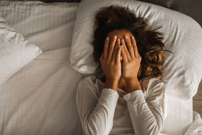 Omega 3 deficiency symptoms explained by nutritionist - and the 59p supplement fix