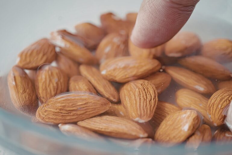 Dietitians explain how this simple morning habit supports brain, heart and digestive health