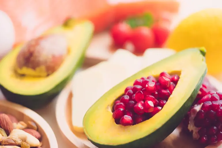 Artificial intelligence diet plans underestimate nutrient intake compared to dietitians in adolescents