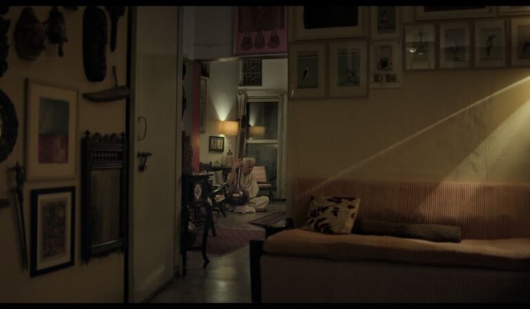 Capturing the beauty in the slow, repetitive frames of daily life