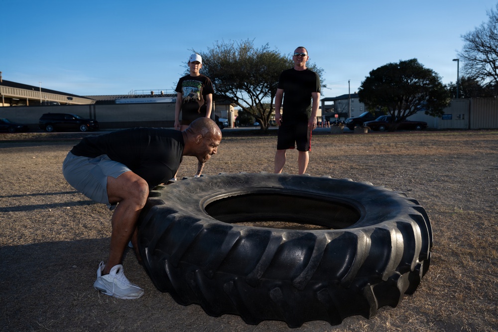 Warhawk Fitness Center hosts “Motivation Through Fitness” class