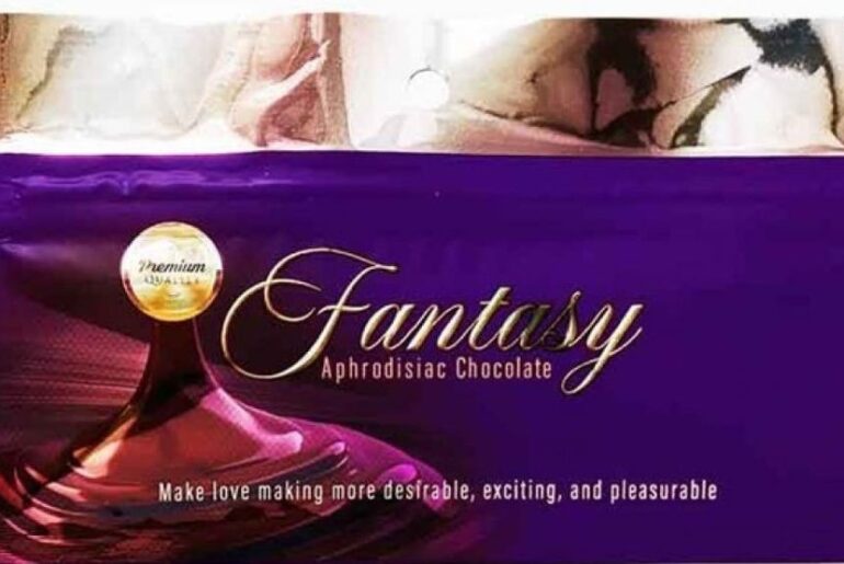 The National Desk dark theme brand icon