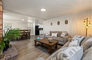 A living room interior shows the concept of Both outpatient and inpatient facilities at Icarus Wellness and designed to be safe and welcoming for both clients and their families