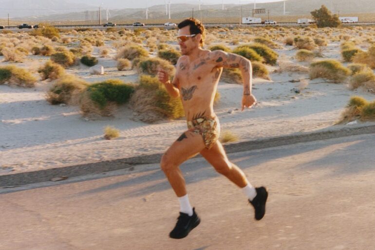 Harry Styles swears by this pre-run snack with 30g of carbs. We asked a sports dietitian for its pros and cons