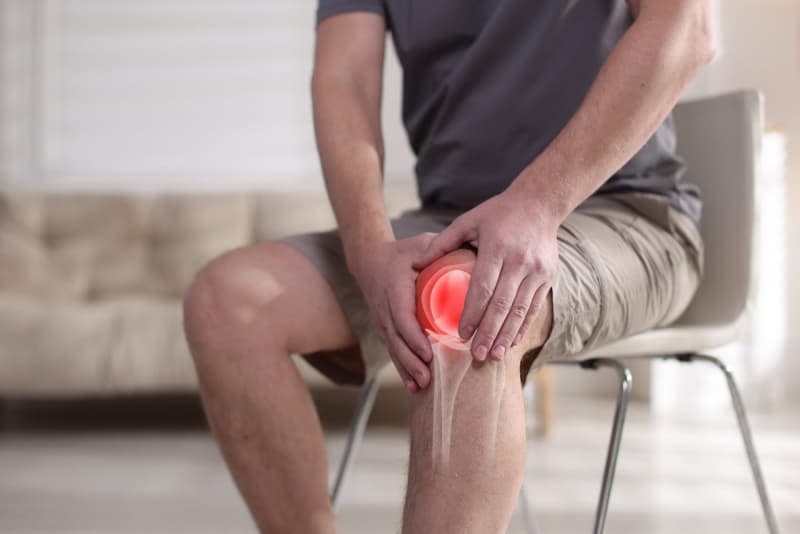 Prebiotic inulin eased knee osteoarthritis pain and improved grip strength in a new University of Nottingham trial. (CREDIT: Shutterstock)