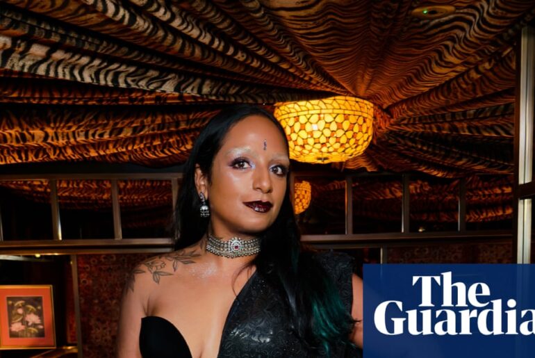 A moment that changed me: I applied mucous-tinted mascara – and loved the reaction