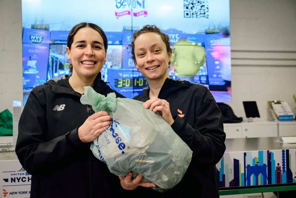 Muir and NYRR’s sustainability and corporate social responsibility director, Aly Criscuolo, show off the efforts of their plog. Stefano Giovannini for NYPost
