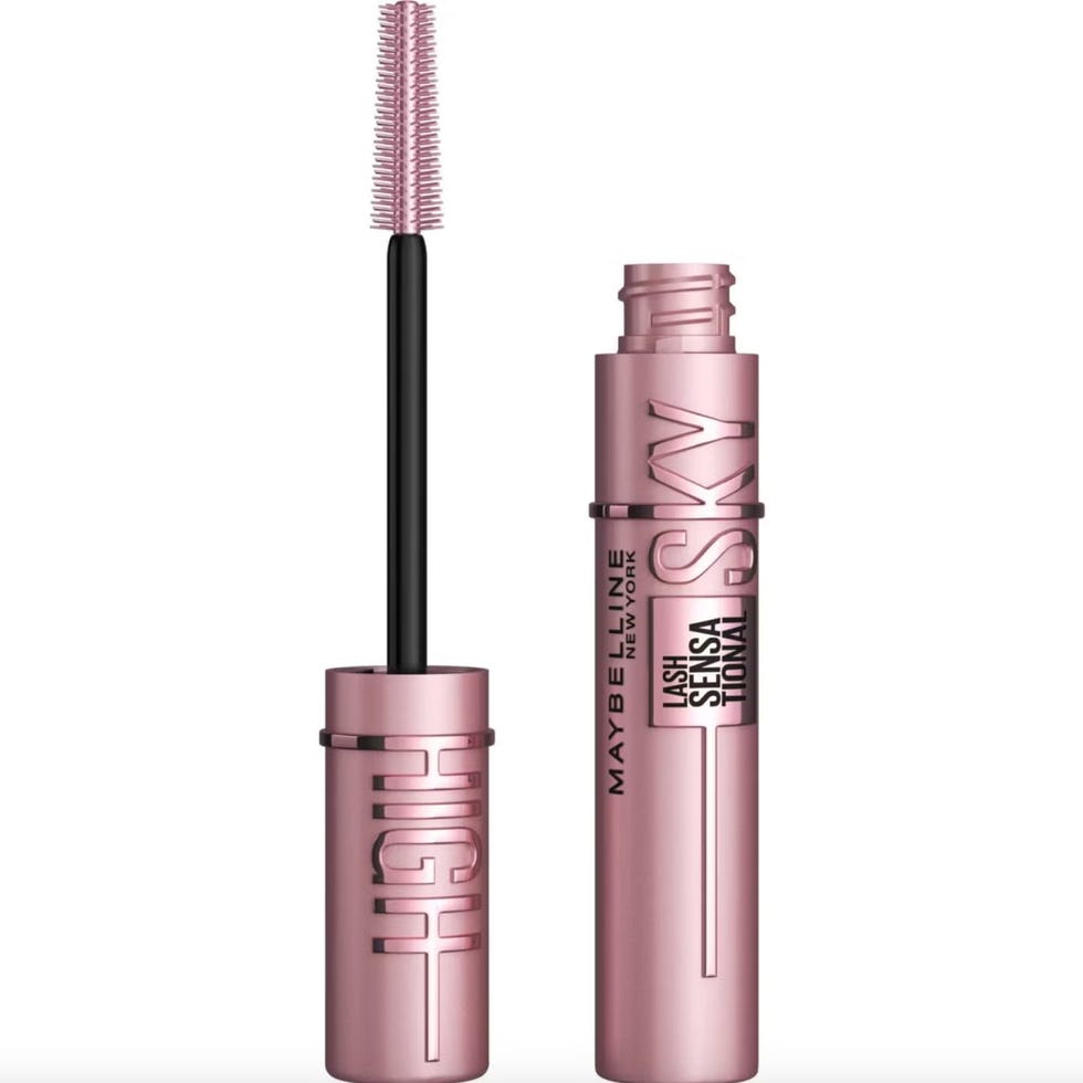 <p><strong>Lash Sensational Sky High Lengthening Mascara in </strong>Brownish Black</p>