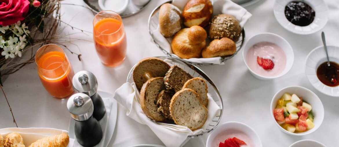 The Best Time to Eat Yogurt, According to Experts