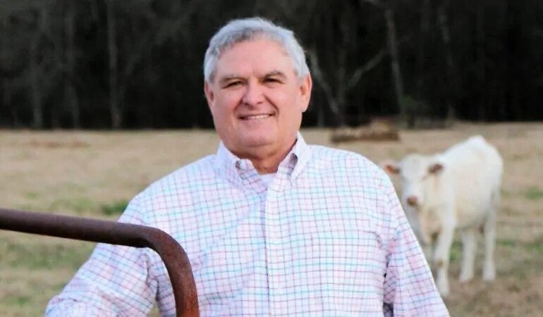 Rick Pate receives the Alabama School Nutrition Association’s Friend of the Year award